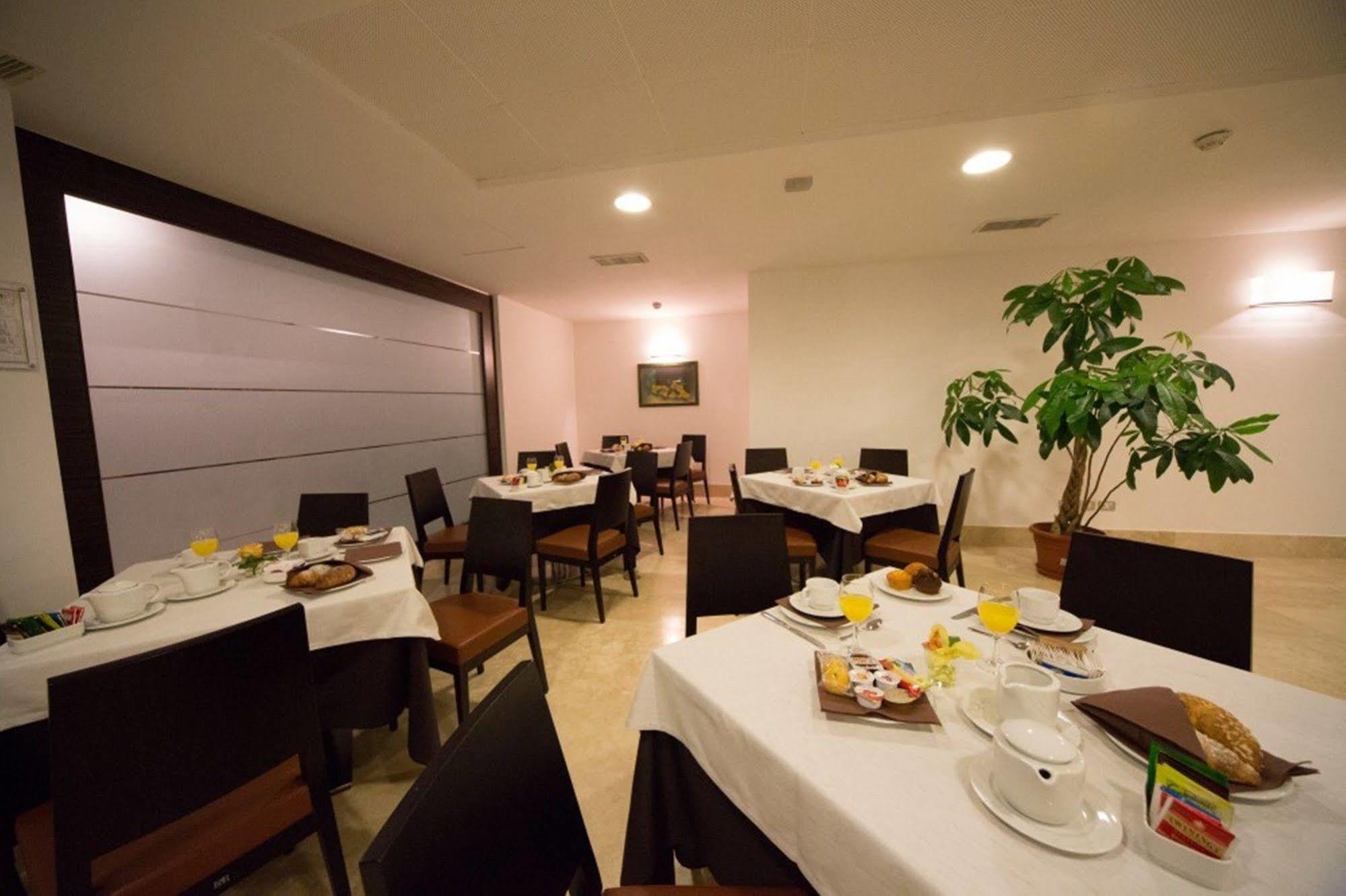 Centrum Palace Hotel & Resorts Campobasso Extérieur photo