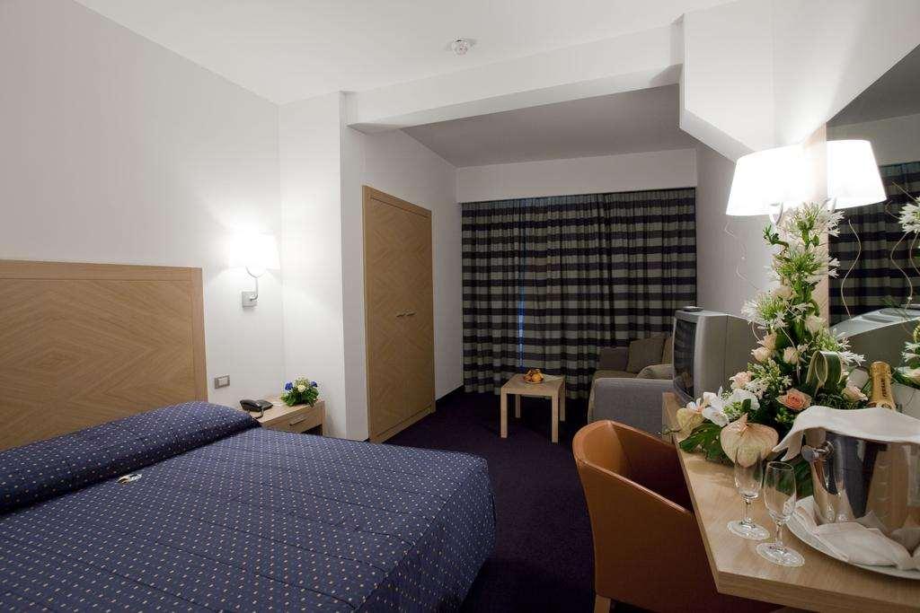 Centrum Palace Hotel & Resorts Campobasso Chambre photo